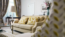 SUITE DREAMS