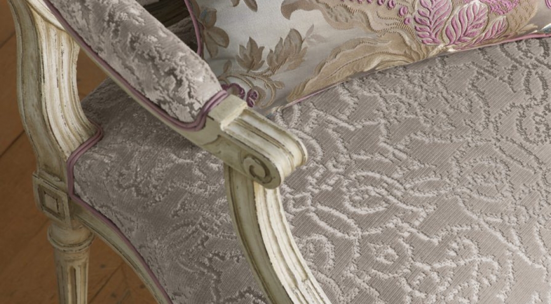 La Traviata, Bezugsstoff Coro 15363.994, Kissen Finale 983