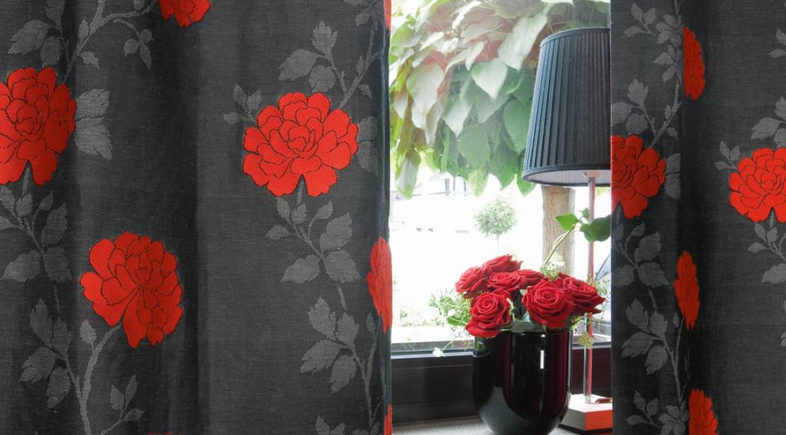 Gobelin 'Pour toi' (Detail) by JAB ANSTOETZ