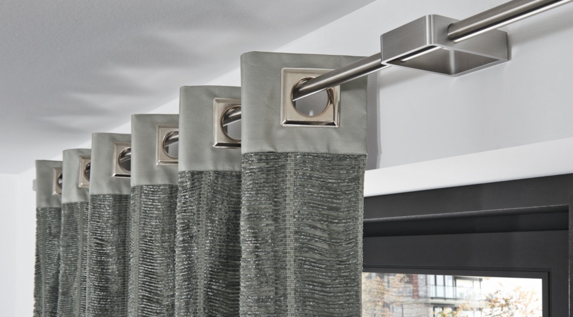Vorhang LINES, Ansatz SABA, Öse eckig, chrom, Vorhangsystem METROPOLITAN
