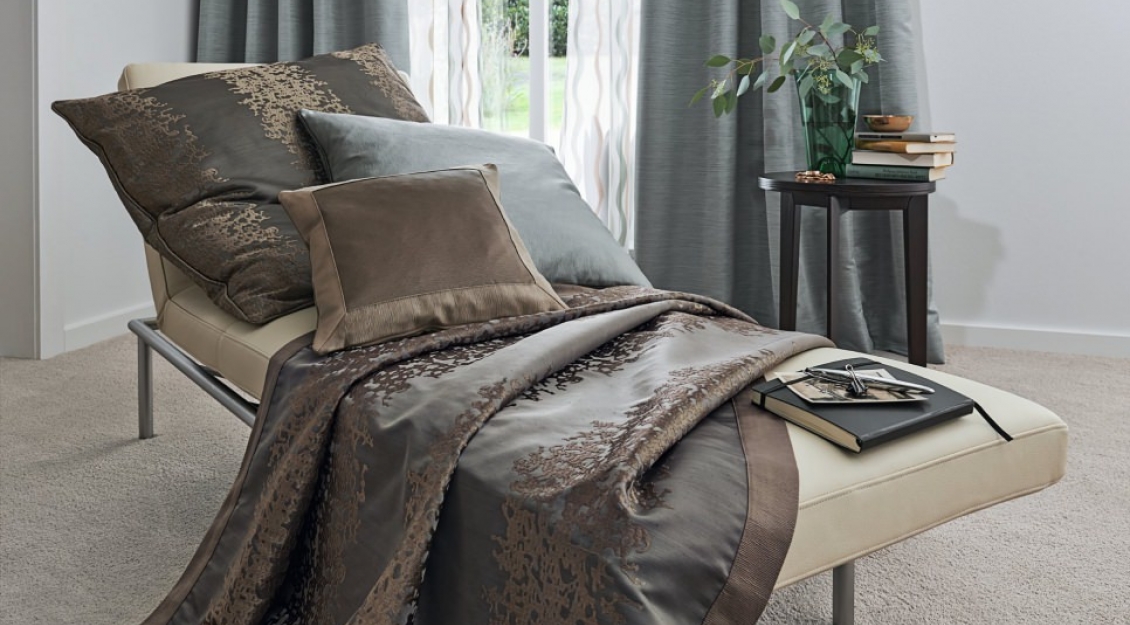 Plaid STROMBOLI, Kissen STROMBOLI, HARRIS