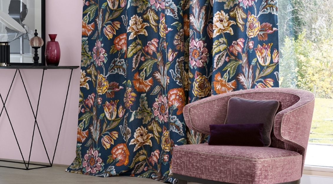 Vorhang Fiori 528, Sessel Cabrio 434