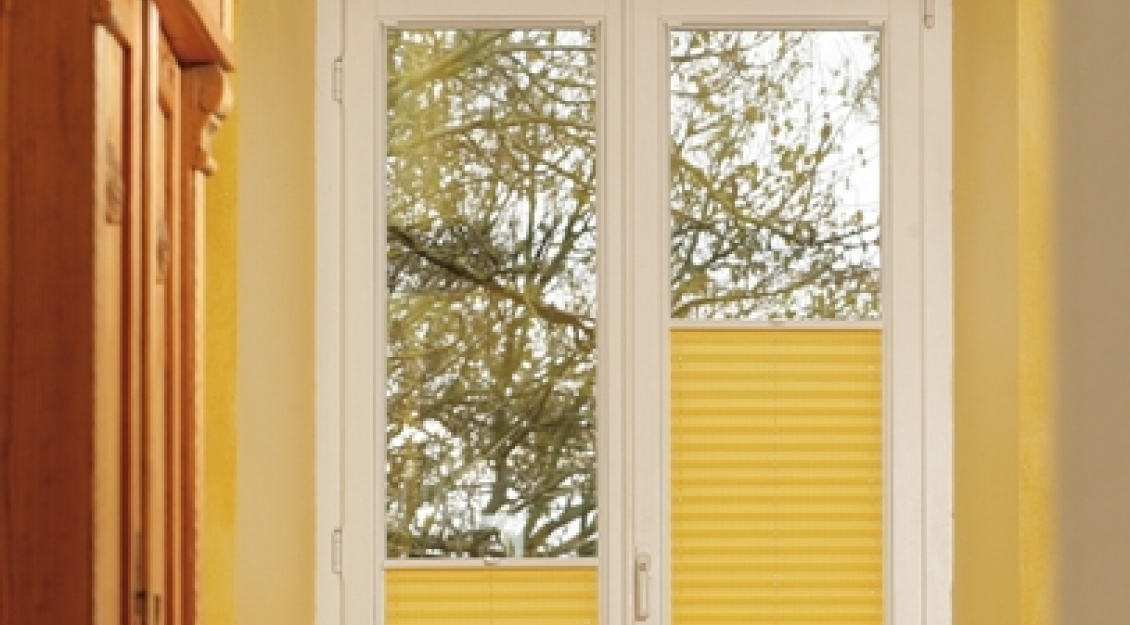 auch Rundfenster können beschattet werden